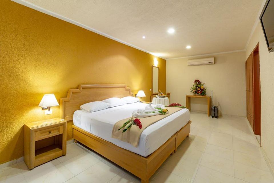 Tecnohotel Itzaes Mérida Dış mekan fotoğraf